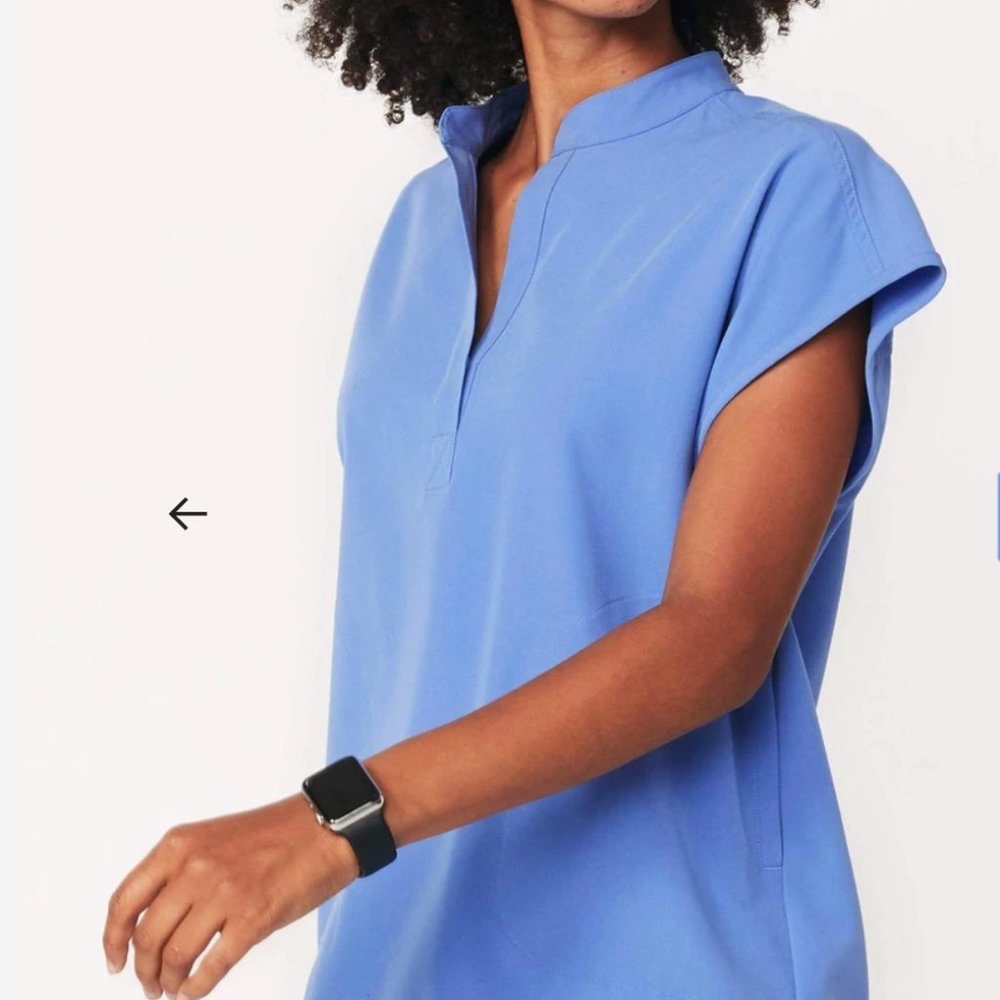 FIGS RAFAELA Mandarin Collar Scrub Top CeilBlueXXS